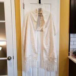 𝅺alapaca White Scarf Blanket